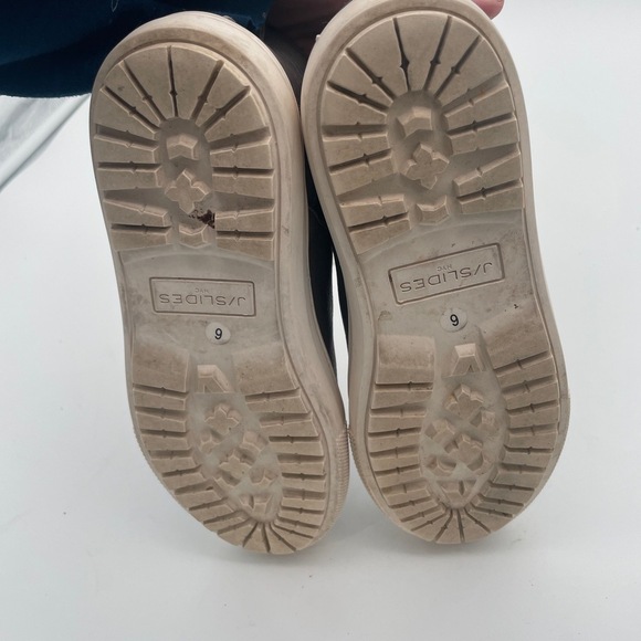 J/slide Gray Slip On Bootie boot Supple Leather Elastic Panel Womens Shoes 6 - Picture 9 of 12